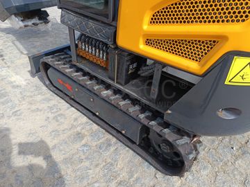 Mini Giratória Infront YFE16 · Ano 2022