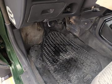 Nissan Pick UP 2.5 TD 4WD · Ano 2000